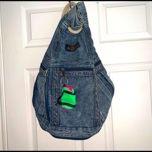 Everest sling backpack